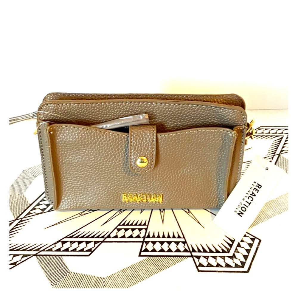 Kenneth Cole Reaction Crossbody/Clutch